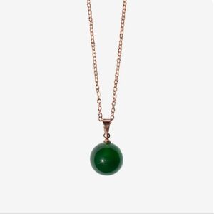 NIB Seree Greene - Green Jade Pendant Necklace On Rose Gold Chain W Gift Box